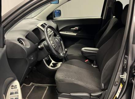 Toyota - Urban Cruiser