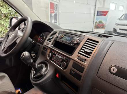 Volkswagen - Caravelle