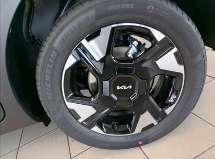 Kia - Stonic