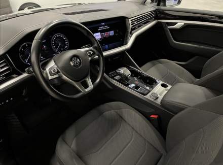 Volkswagen - Touareg