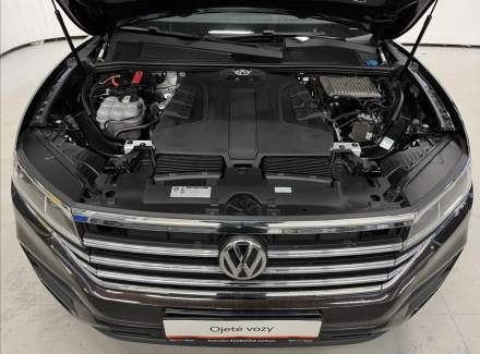 Volkswagen - Touareg