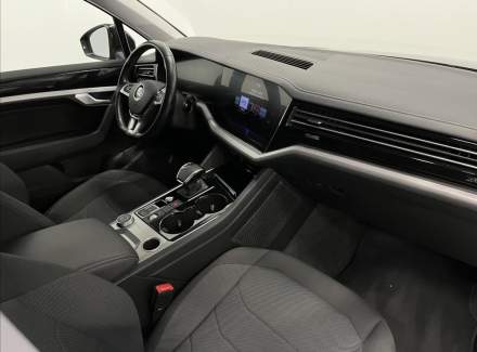 Volkswagen - Touareg