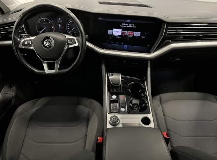 Volkswagen - Touareg