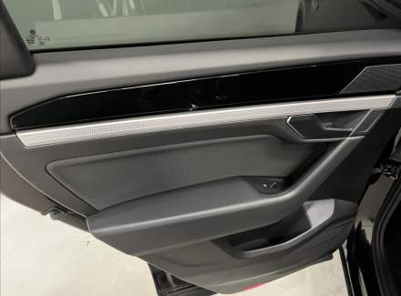 Volkswagen - Touareg