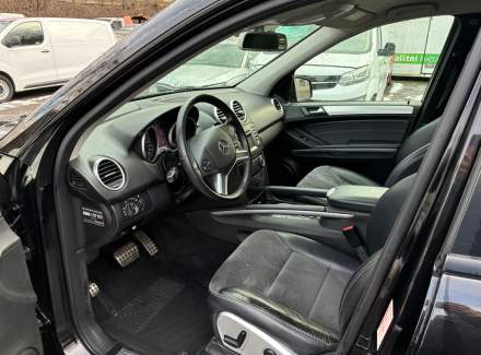 Mercedes-Benz - M-class