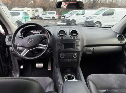 Mercedes-Benz - M-class