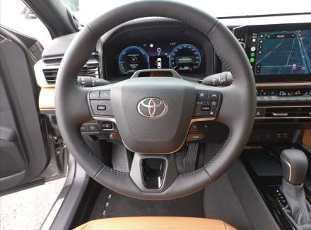 Toyota - Camry