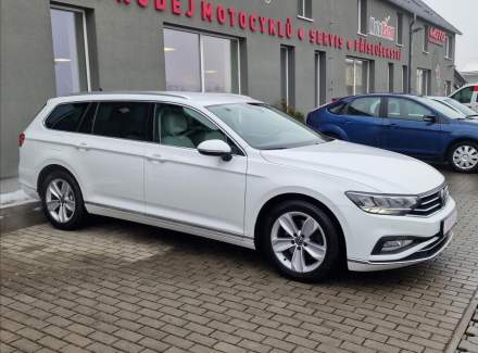 Volkswagen - Passat