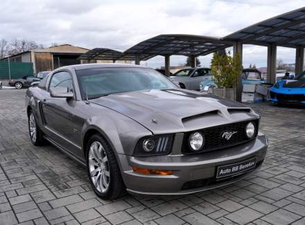 Ford - Mustang