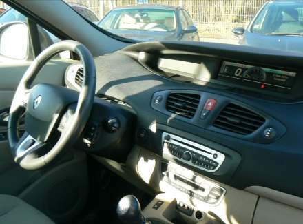 Renault - Scenic
