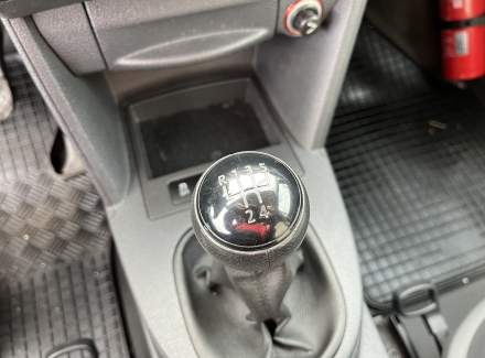 Volkswagen - Caddy 1.6 TDI (102 Hp)