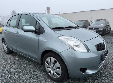 Toyota - Yaris 1.3 i VVT-i (87 Hp) Automatic