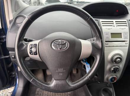 Toyota - Yaris 1.3 i VVT-i (87 Hp)
