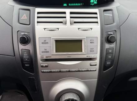 Toyota - Yaris 1.3 i VVT-i (87 Hp)