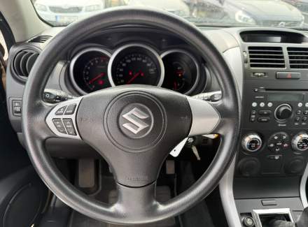Suzuki - Grand Vitara 1.6 i 16V (107 Hp)
