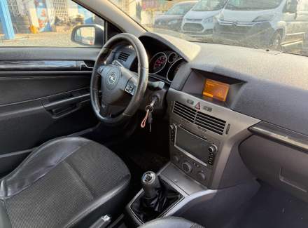 Opel - Astra