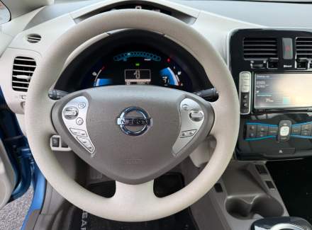 Nissan - Leaf
