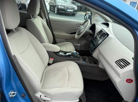 Nissan - Leaf