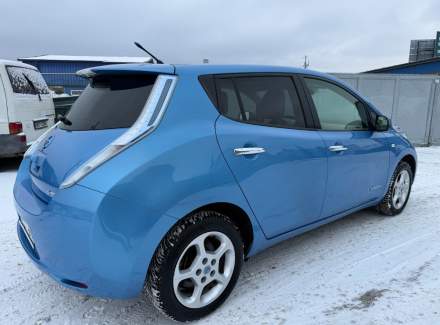Nissan - Leaf