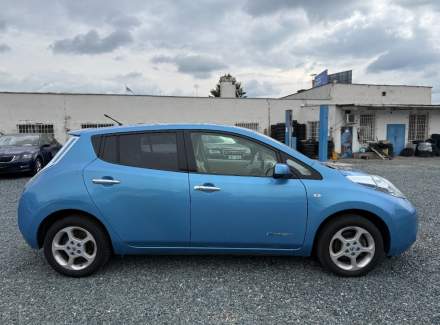 Nissan - Leaf