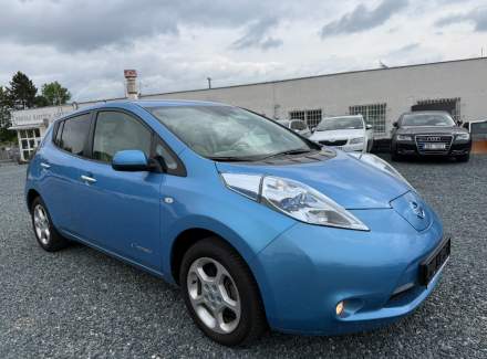 Nissan - Leaf