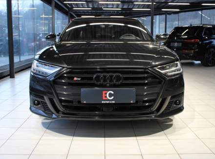 Audi - S8