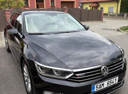 Volkswagen - Passat