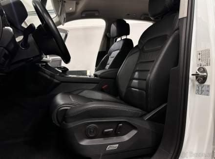 Volkswagen - Touareg