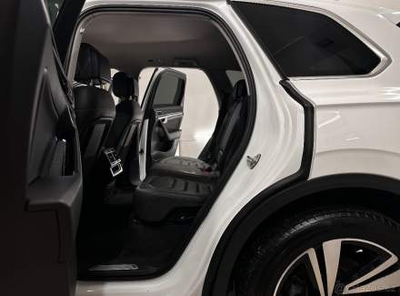 Volkswagen - Touareg