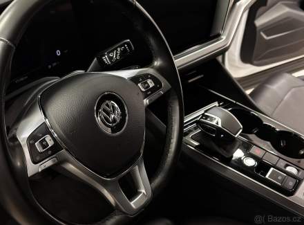 Volkswagen - Touareg