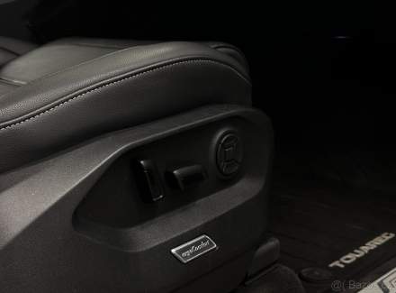 Volkswagen - Touareg