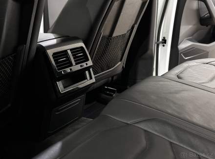 Volkswagen - Touareg