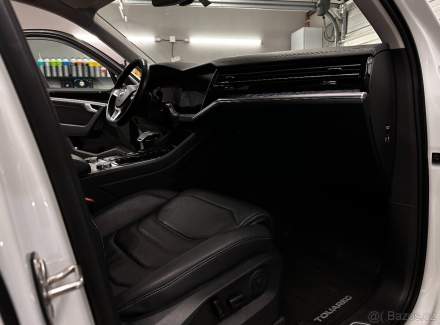 Volkswagen - Touareg