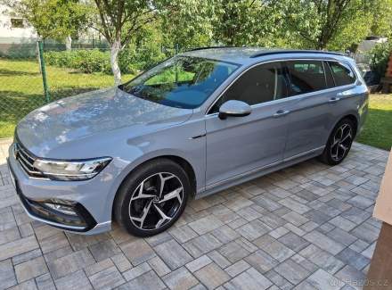 Volkswagen - Passat