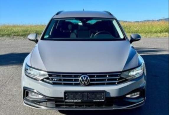 Volkswagen - Passat