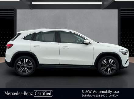 Mercedes-Benz - GLA