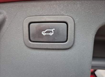 Land Rover - Discovery Sport