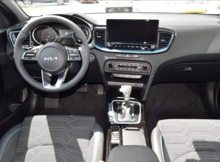 Kia - XCeed
