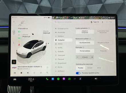 Tesla - Model 3