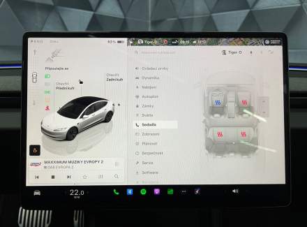 Tesla - Model 3