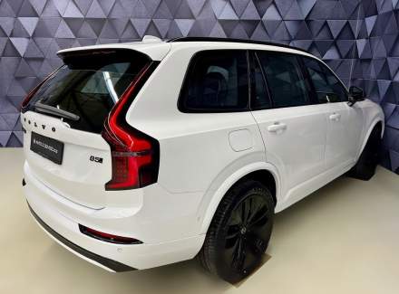 Volvo - XC90