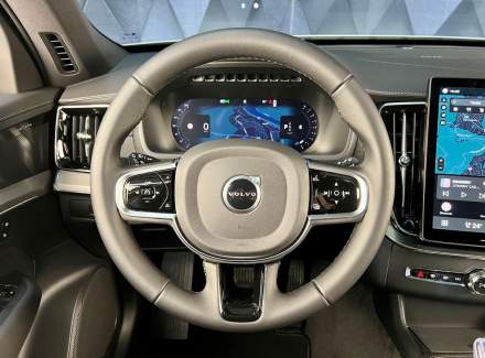 Volvo - XC90