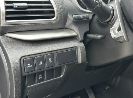 Mitsubishi - Eclipse Cross