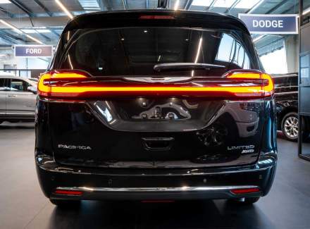 Chrysler - Pacifica