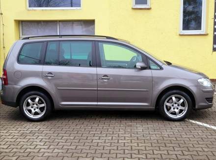Volkswagen - Touran