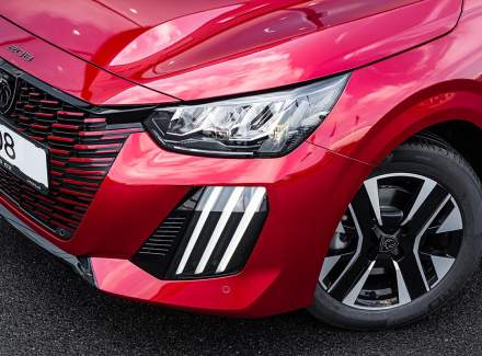 Peugeot - 208