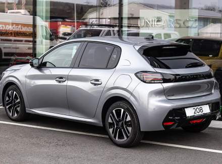 Peugeot - 208