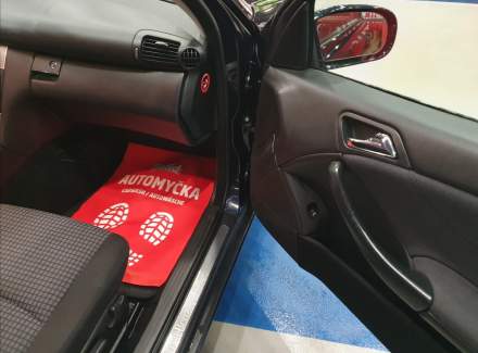 Mercedes-Benz - C-class