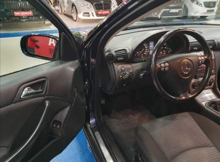 Mercedes-Benz - C-class