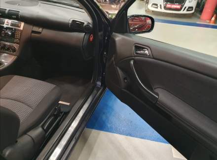 Mercedes-Benz - C-class